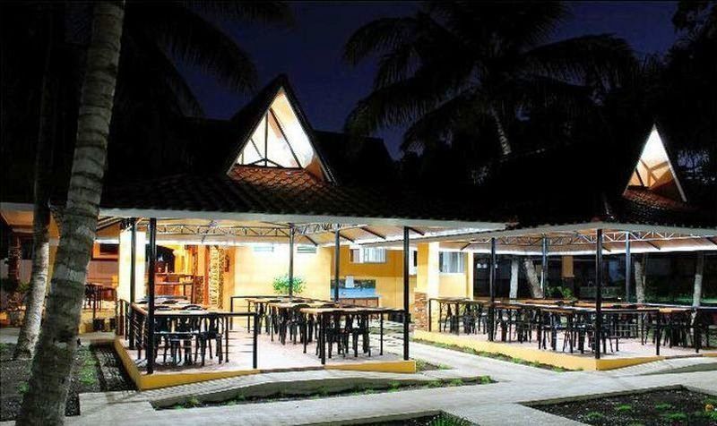 Villa Manuel Tourist Inn Puerto Princesa Exterior photo