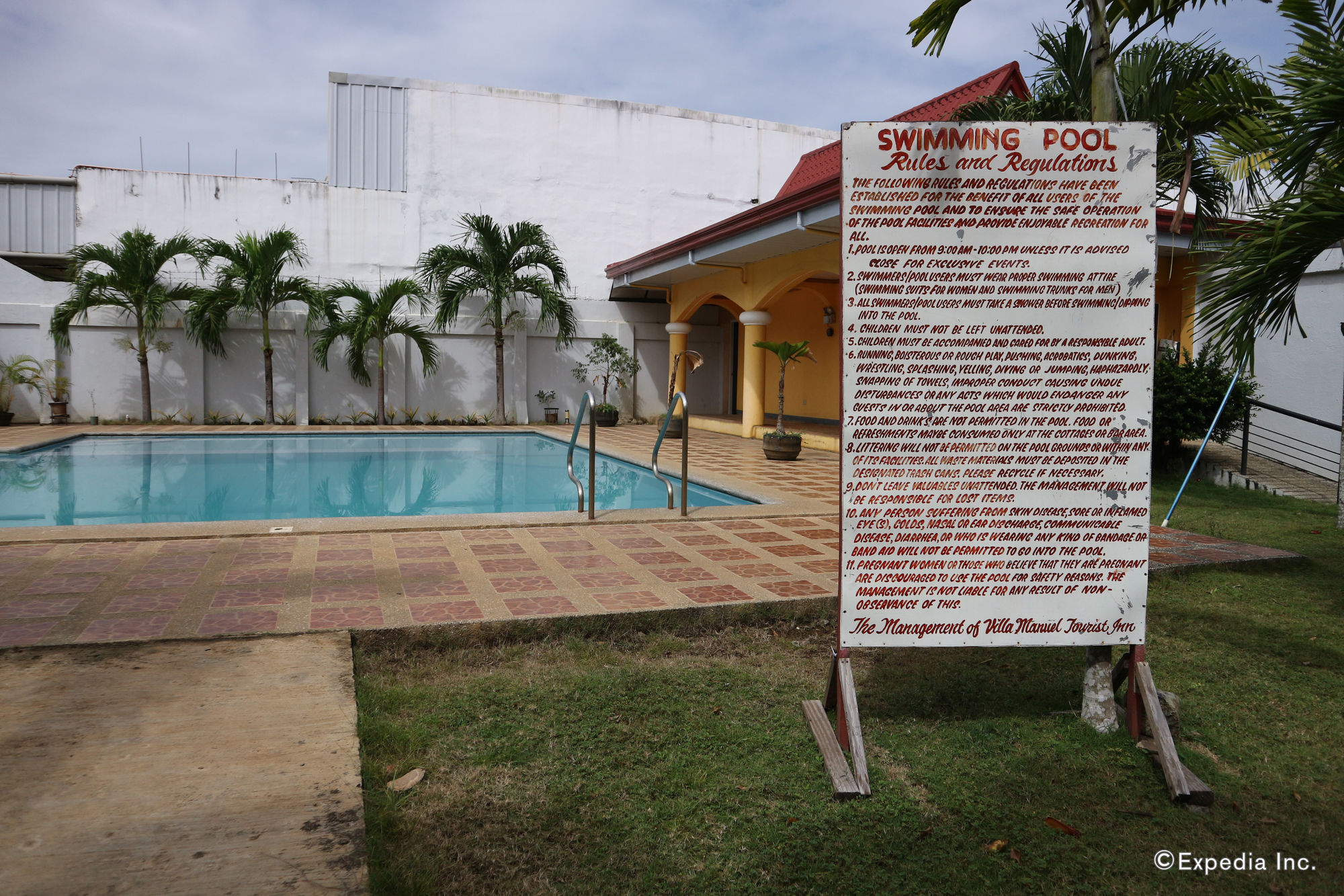 Villa Manuel Tourist Inn Puerto Princesa Exterior photo